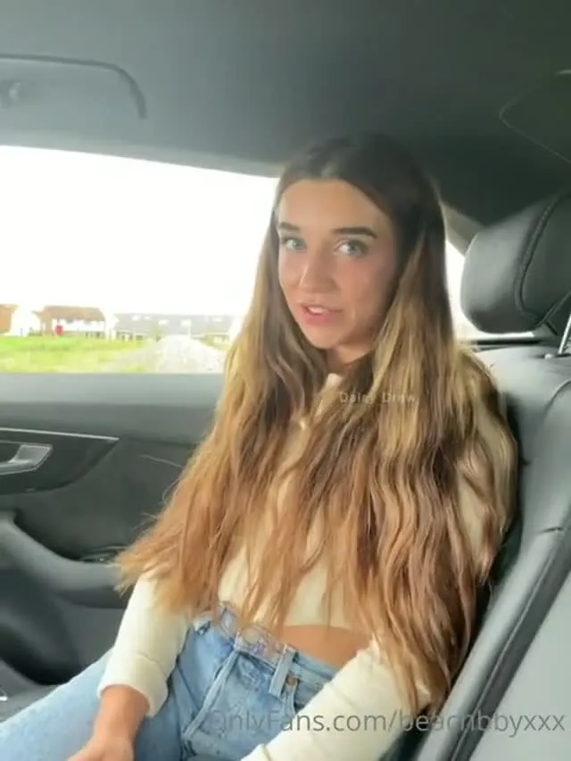 insta chick suckin dick then ridin in the car for the clout